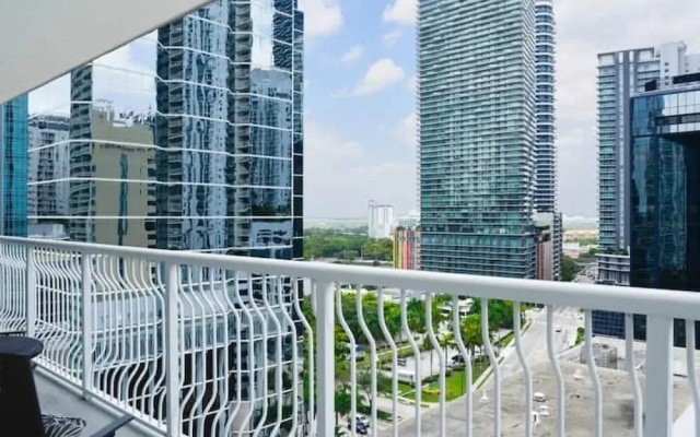 3 BR Apartment Brickell Following Cleaning Guidelines