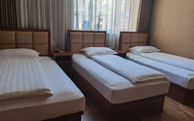 Yunshang Business Hotel