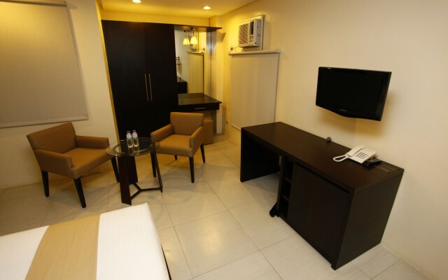 The Oracle Hotel & Residences