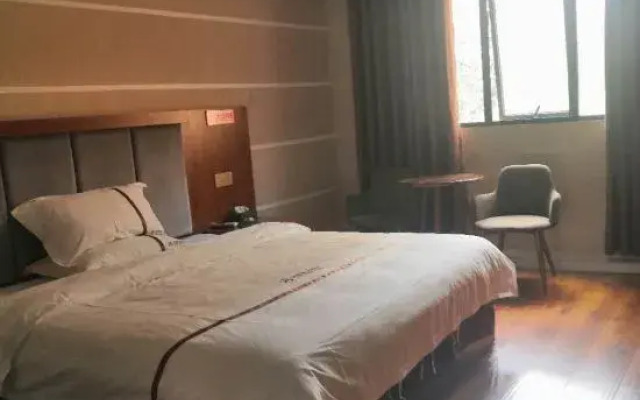Yuechi Jintai Business Hotel