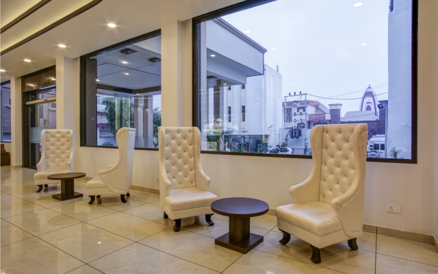 Hotel The Royal Krishna