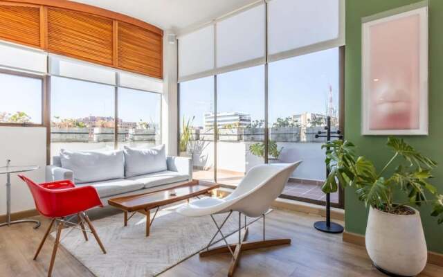 w Amazing 1BR With Terrace in Chico