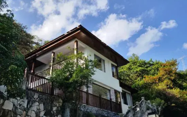 Youju B&B (Qingyuan Taihe Ancient Cave Gulongxia Branch)