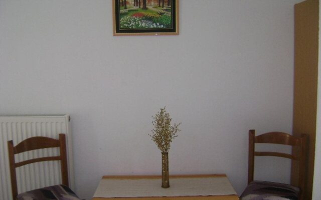 Adonis Beach-Rooms Hotel