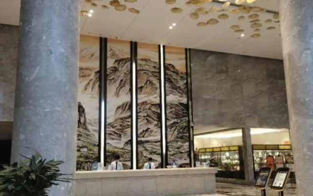 Vienna International Hotel (Wuhan Workers' Culture Palace Jiyuqiao Metro Station)