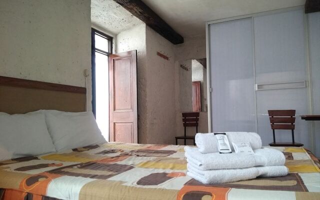 La Casa de Sillar Hostel & Foods