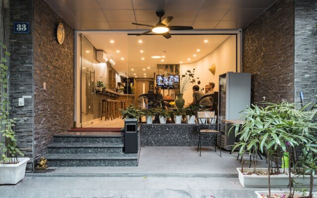 Narcissus Apartment