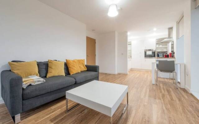 2 Bedroom Apartment in Media City Manchester