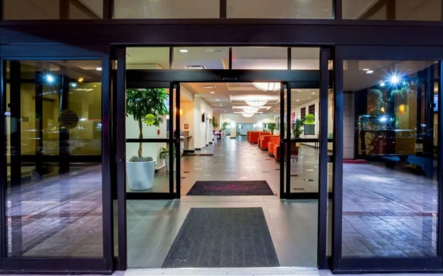 Clarion Hotel New Orleans - Airport & Conference C