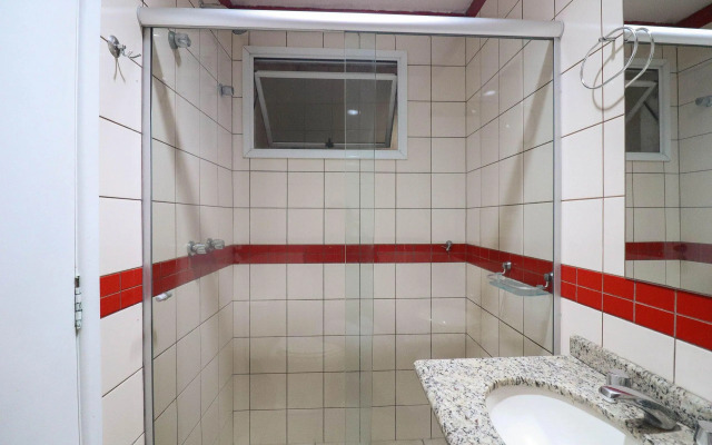 Lindo apartamento frente piscina com wi-fi - HB19F