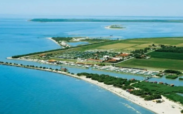 Belvilla by OYO Casa Rosolina Due