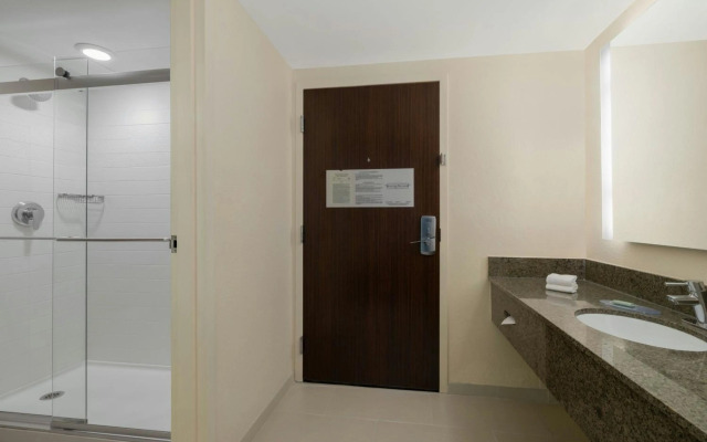Fairfield by Marriott Inn & Suites Herndon Reston