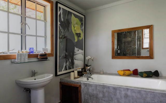 Hemingways Eden Residence