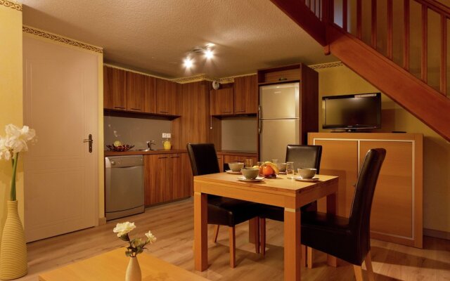 Family Apartment With Balcony 200 m. From the City Center