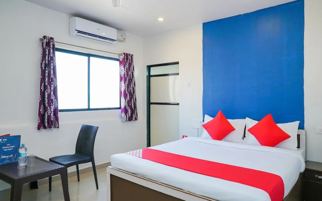 OYO 18653 Hotel Swami Samarth