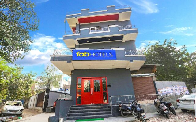 FabExpress F9 Britannia Chowk