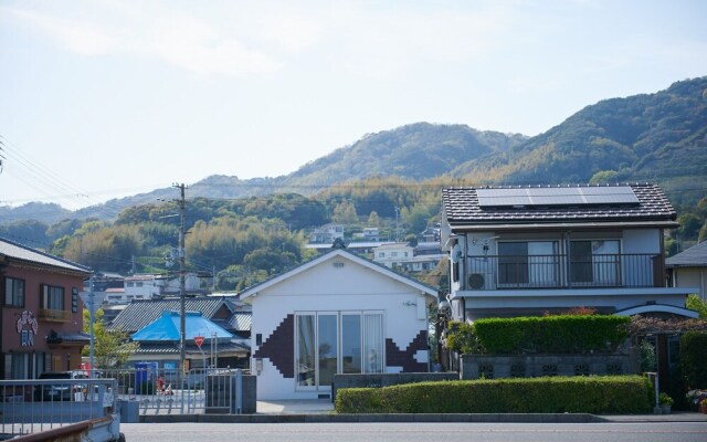 Rush Awaji Guppy - Seaside Holiday Home