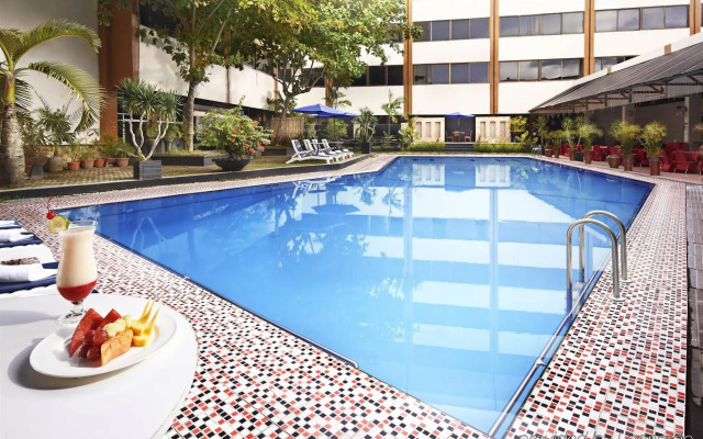 Singgasana Hotel Makassar