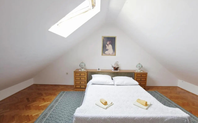 Stone Villa Rea