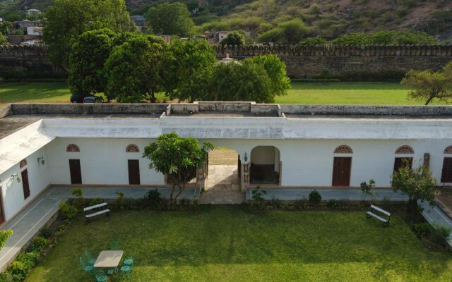 Rajmahal Palace by Kanota Hotels Near Bisalpur Dam