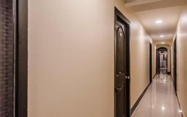 OYO 328 Hotel Royal Grand