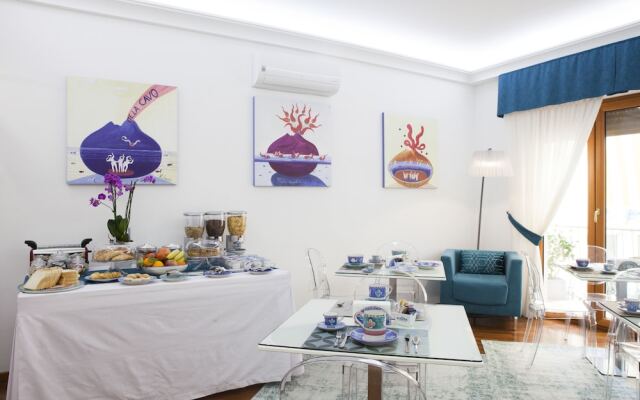 Isa Guest Rooms