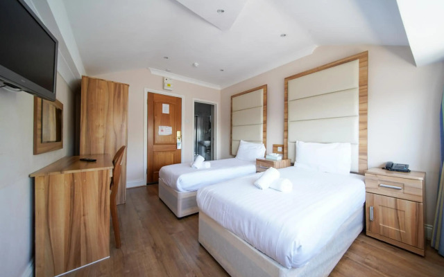 Royal Eagle Hotel