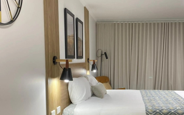 Cattlemans Country Motor Inn & Serviced Apartments