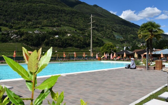 Bungalow Isola Premium Gudo