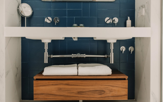 Room Mate Helen Berger Boutique