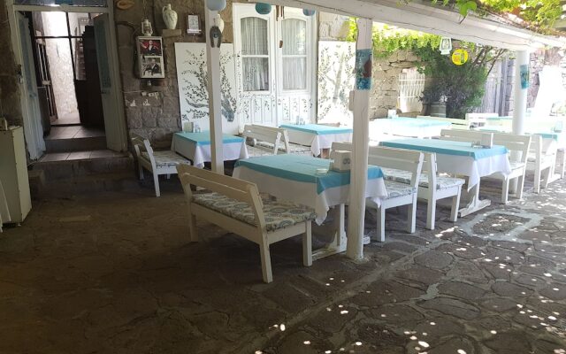 Assos Dr No Pansiyon