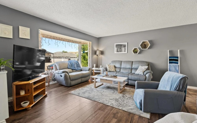 Bahama Breeze No Service Fees Hot Tub Pool