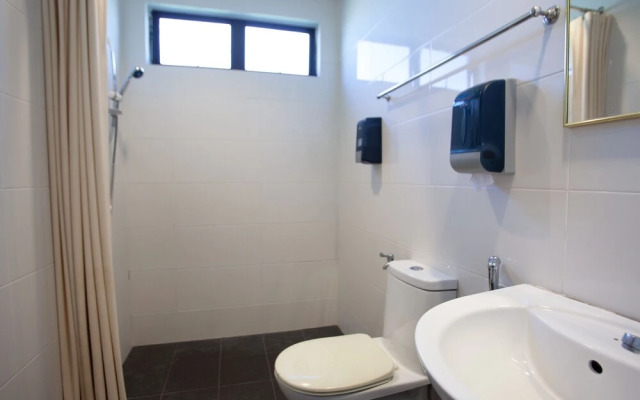 OYO 89487 Space Hotel