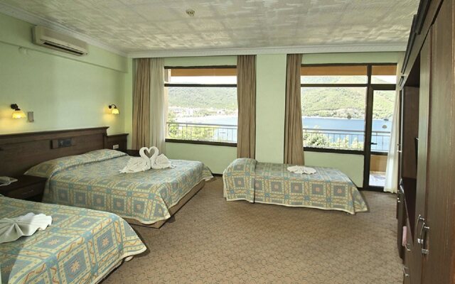 Hotel Golmar Beach