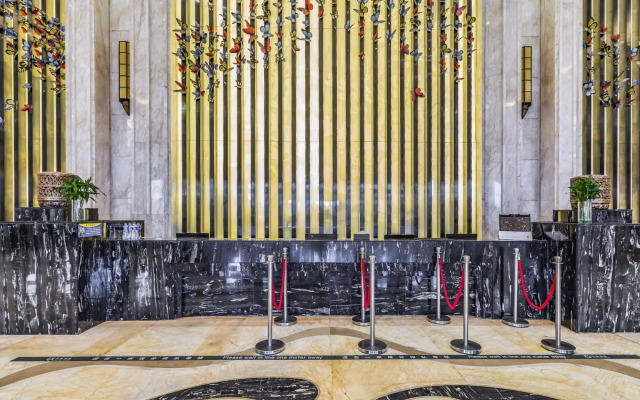 Huaxi Zhongzhou International Hotel