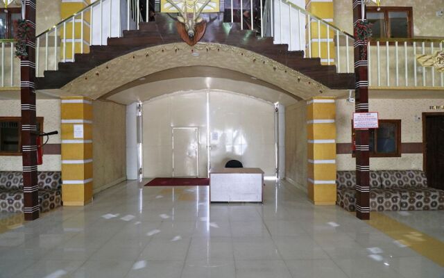 OYO 23419 People's Club