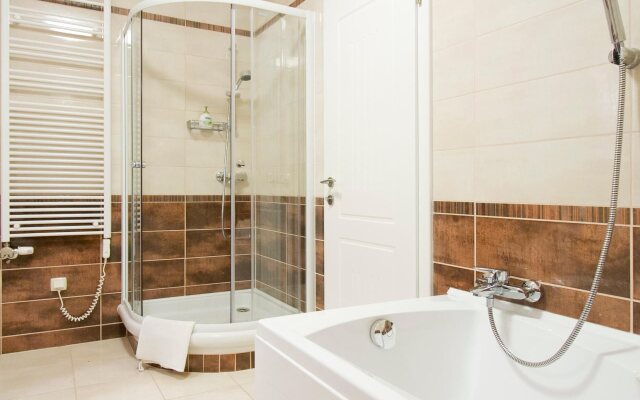 Luxury Apartment Hotel Siófok