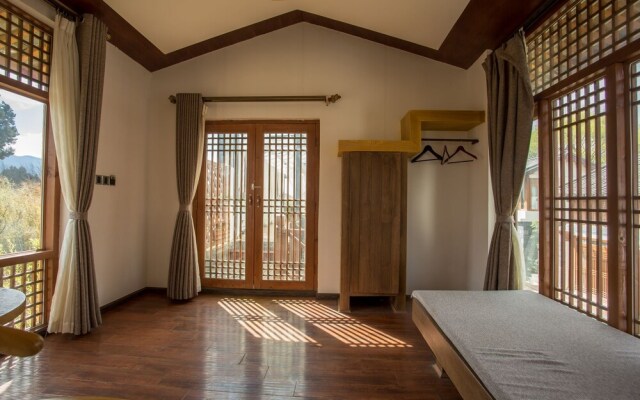 Yunzhong Baisha Lijiang Inn
