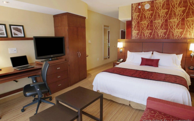 Courtyard by Marriott Warner Robins