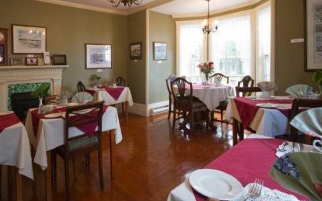 Cooper's Inn