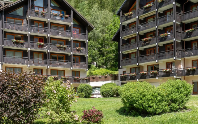 Les Balcons du Savoy