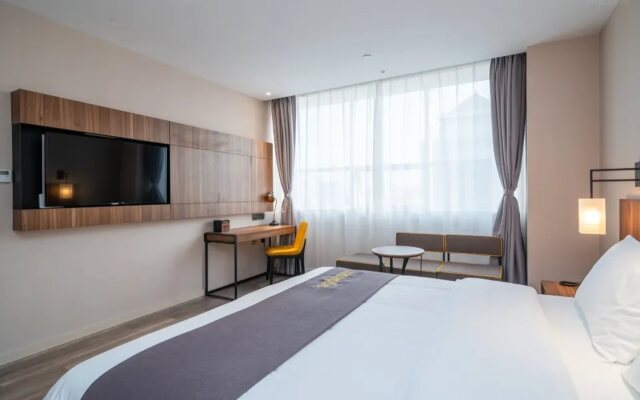 Homeinn Plus Hotel (Yangzhou Wenchang West Road Slender West Lake)