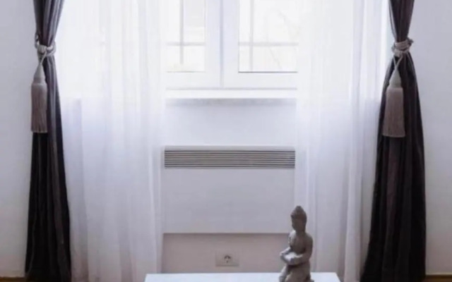 Lorena’s Apartment