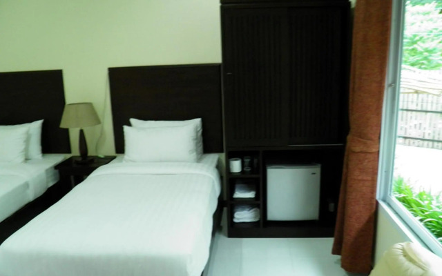 Ruen Narisra Resort