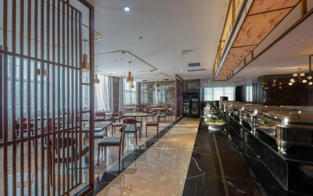 Rezen Dong Hotel (Baoding Passenger Transport Center Yuhua Road Branch)