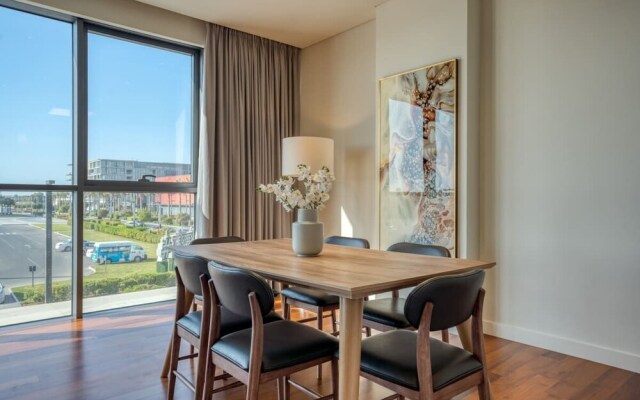 Stunning 4BR Apt in Citywalk by GuestReady