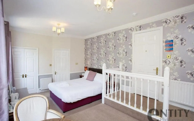 Woodlands Lodge Hotel