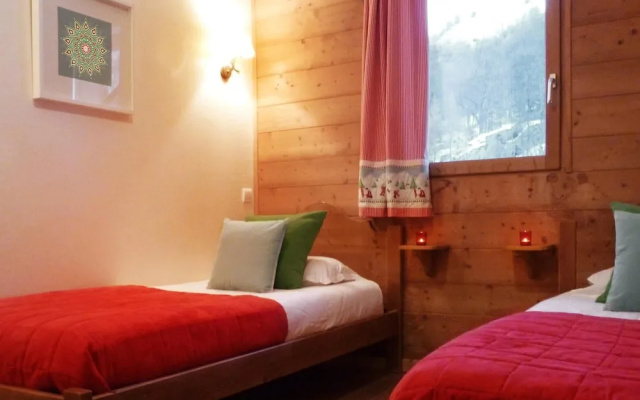 Fermes DU Planet N°3 : Chalet 12 Personnes / Chalet 12 People