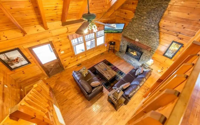 Pigeon Forge Cabin Game Room Dog Friendly Hot Tub