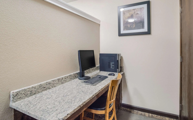Quality Inn & Suites Augusta Fort Gordon Area